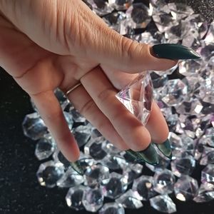 98 Plastic Diamonds.